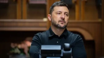 Zelenski, Rusya'nın hava savunma ağına karşı Ukrayna'nın saldırılarına devam edeceğini duyurdu.