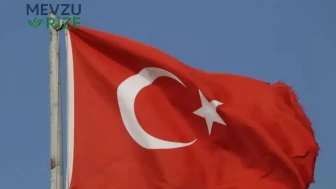 Burdur'da Türk Bayrağına Açık Hava Saldırısı: Valilik Olayın Peşinde!