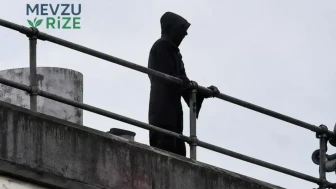 Hastanede Kostüm Krizi: Korkutucu Görüntünün Ardında Yatan Gerçek Şaşkına Çeviriyor! Savunma ise Sadece Gülümsetiyor!