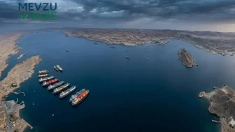 Hürmüz’de savaşın faturası ağırlaşıyor! Deniz trafiği durdu, petrol denize yayıldı