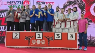 Erzincanlı Karatecilerin Başarısı: Türkiye Şampiyonası'nda Bronz Madalya Kazandılar!