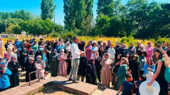 Van’da Kadınlara Gevaş Gezisi: Tarih ve Doğayla Buluştular