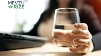 **Sıvı Tüketiminin Kilo Kaybına Etkisi: Sağlık Riskleri ve Dikkat Edilmesi Gerekenler**