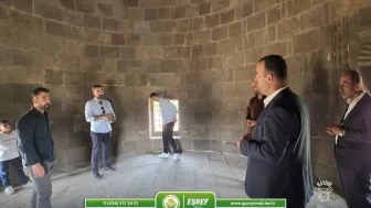 Güroymak'ta Tarihi Miras Korunuyor: Kalender Baba Kümbeti Restorasyona Alınıyor