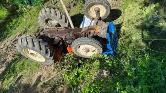 Amasya'da traktör devrildi: Altında kalan sürücü hayatını kaybetti