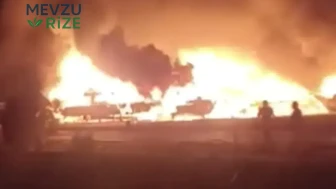 Antalya'da Balıkçı Barınağı'nda Yangın Felaketi: 20'den Fazla Tekne Alevlere Teslim Oldu