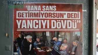 Okey Masasında Gergin Anlar: Afişler Asılarak Tepkiler Gösterildi!
