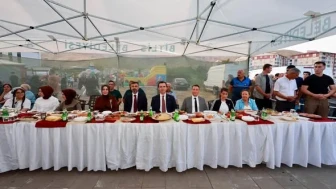 Bitlis’in Yöresel Lezzetleri Yarıştı: Geleneksel Mutfak Kültürü Festival Alanına Taşındı