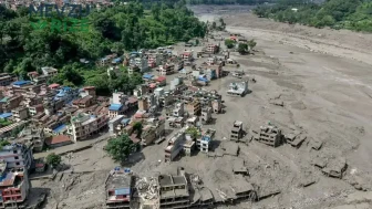 Nepal-Tibet Sınırında Buzul Faciası: 165 Kişi Hayatını Kaybetti