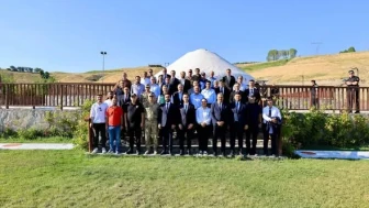 Malazgirt Zaferi Hazırlıkları Sürüyor: Vali Ahmet Karakaya Ahlat'taki Çalışmaları Yerinde İnceledi