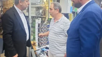 Pazar'da Anadolu Buluşmaları: Yeniden Refah Partisi Esnafın Sorunlarını Dinledi