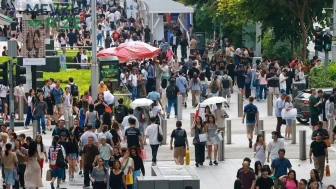Doğum oranı dibe vurdu hükümet devreye girdi: Çocuk başına 55 bin dolarlık destek