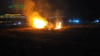 Mardin'de Otomobil Yangını: Seyir Halindeki Araç Küller Haline Geldi