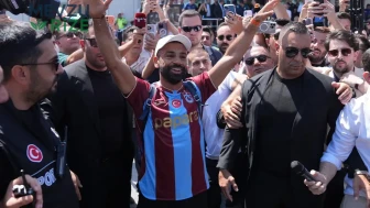 Trabzonspor, Yıldız Futbolcusu Muhammed Salah'ı Karşılamak Üzere İstanbul'a Geldi!