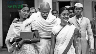 Mahatma Gandhi'nin El Yazısı Notları Rekor Fiyata Satıldı: Değerinin Sırrı Nedir?