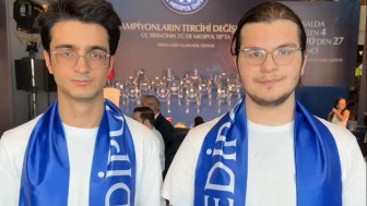 Şanlıurfa'dan İki Kuzen, YKS'de Eş Zamanlı Olarak Türkiye Birinciliği Elde Etti!