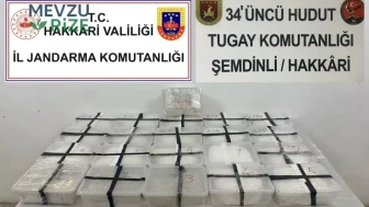 Hakkari'de Uyuşturucu Operasyonu: İki Çuvalda 16 Kilo Metamfetamin ve 2.9 Kilo Eroin Ele Geçirildi!