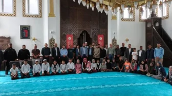 Karayazı’da Yaz Kur’an Kursu Öğrencileri Bilgilerini Yarıştırdı: Ödülleri Altın Oldu
