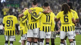 Fenerbahçe'nin Lyon ile yapacağı maça çıkacak kamp kadrosu açıklandı: Dört kritik eksik oyuncu dikkat çekiyor!