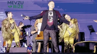 31 Yılın Efsanesi: Serdar Ortaç, Yenikapı'da Duygusal Bir Gece Yaşattı!