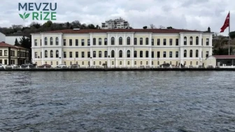 İstanbul'un En Başarılı 20 Lisesi Açıklandı! Zirve Okullar YKS'de Öne Çıktı!