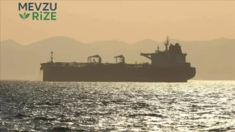 Hürmüz Boğazı'nda Alev Laharları: Süper Tanker İki Deniz Mayınına Çarptı!