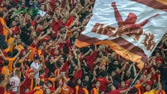 Galatasaray'da kriz çıkardı: Tek tek açıklama yapıp ayrıldılar