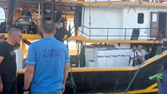 Denizlerde yeni dönem başladı! Hamsi avına kota engeli: Ekipler limanlarda nöbette