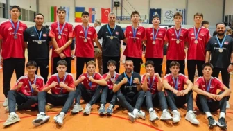 Filede bir başarı daha: 16 Yaş Altı Erkek Milli Voleybol Takımı, Balkan ikincisi
