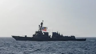 ABD Savaş Gemileri Hedef Alındı İddiasına CENTCOM'dan Sert Yanıt!