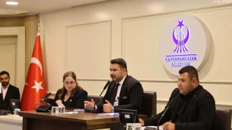 Kahramankazan Belediye Başkanı, "Yapılamayan projeleri hayata geçirmek için parti değiştirdi" dedi!