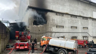 Rize'de çay fabrikasında yangın: Kontrol altına alındı