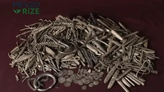 Bahçesinde veranda yapacaktı! Toprağın altından Viking hazinesi çıktı