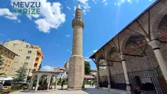 Tarihi Murat Paşa Camii: Erzurum'un Eşsiz Minare Özelliğiyle Dikkat Çekiyor