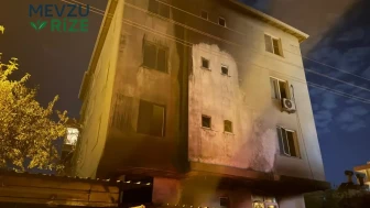 Antalya başına poşet geçiren kişi garajı böyle yaktı: Alevler 3 katlı binayı sardı