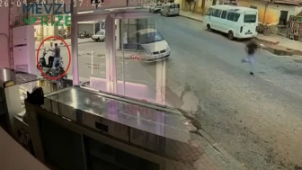 Babası isyanda 'Gidin alın tıkın bunu içeri': Hiç tanımadığı birini kasap bıçağıyla bıçakladı