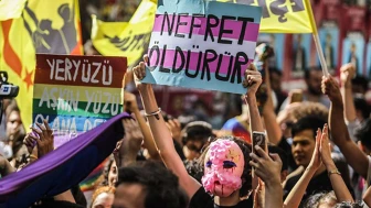 LGBTİ+ Hareketine Eşzamanlı Müdahale: Müstehcenlik Suçlamasıyla Yargı Süreci Başlatıldı