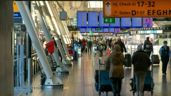 AB, Pasaport Düzenlemelerinde Değişiklik Yaptı: 9 Ülkede Biyometrik EES Sistemi Uygulaması Ertelendi