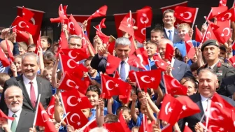 Afyonkarahisar’da 2026-2027 Eğitim Dönemi Başladı: 142 Bin Öğrenci Sınıflarda!