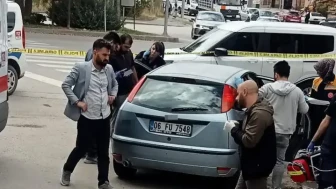 Ankara'nın Çubuk ilçesinde park halindeki bir araçta iki kişinin cansız bedenine ulaşıldı