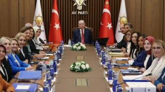 Başkan Erdoğan AK Partili kadın belediye başkanlarını kabul etti