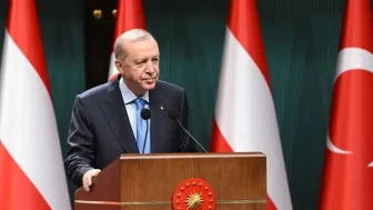 Cumhurbaşkanı Erdoğan partisinin kadın belediye başkanları ile bir araya geldi