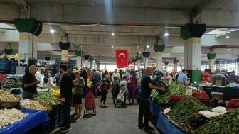 Doğu Kışla Cumartesi Pazarı'nda Fiyatlar Ne Durumda?
