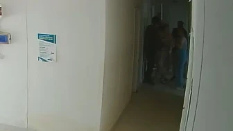 Hatay'da nefes kesen kurtarış: Boğazına kraker kaçan kadını mesai arkadaşı hayata döndürdü