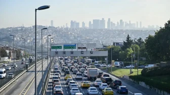 İstanbul'da ilk iş gününde trafik yüzde 56'ya çıktı