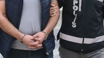 İzmir’de ‘Sokaklar Güvende’ Operasyonu: 45 Gözaltı, Çok Sayıda Silah ve Uyuşturucu Madde Ele Geçirildi!