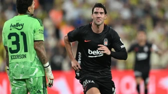 Juventus'un CEO'su Carnevali'den Vlahovic itirafı: Daha yüksek teklifi reddetti
