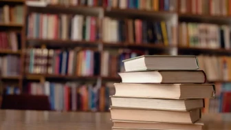 Kitap okumanın bilinmeyen faydası: Alzheimer riskini azaltıyor