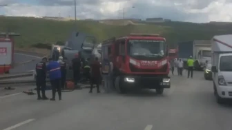 Kocaeli'de Beton Mikseri Kaza Yaptı: Sürücü Araç İçinde Sıkıştı, Yaralı Kurtarıldı