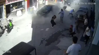 Konya'da yangın çıkan buzdolabı patladı: O anlar kamerada